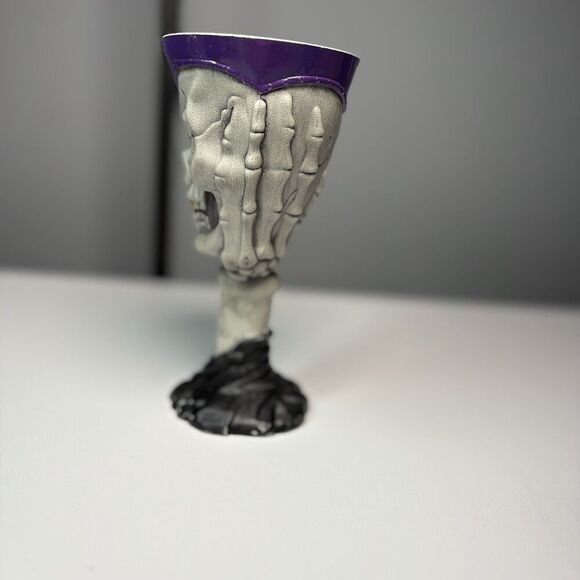 Skull Skeleton Wine Glass Goblet Cup With Skeleton Hand Plastic Halloween - Picture 2 of 8